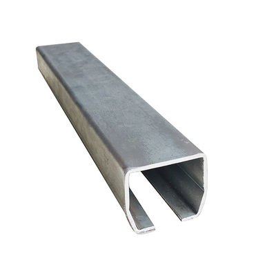 3m 5.8m 6m galvanizou o trilho deslizante de aço da trilha do hardware da porta do modilhão